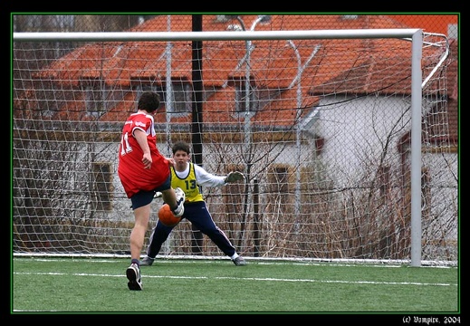 2004 CocaCola Cup 09