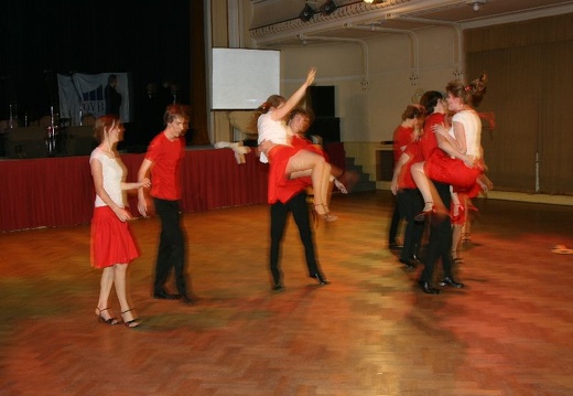2008 03 11 Maturitni ples 017