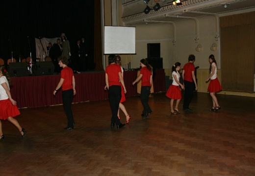 2008 03 11 Maturitni ples 019