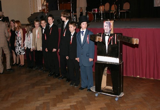 2008 03 11 Maturitni ples 039