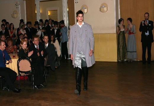 2008 03 11 Maturitni ples 058