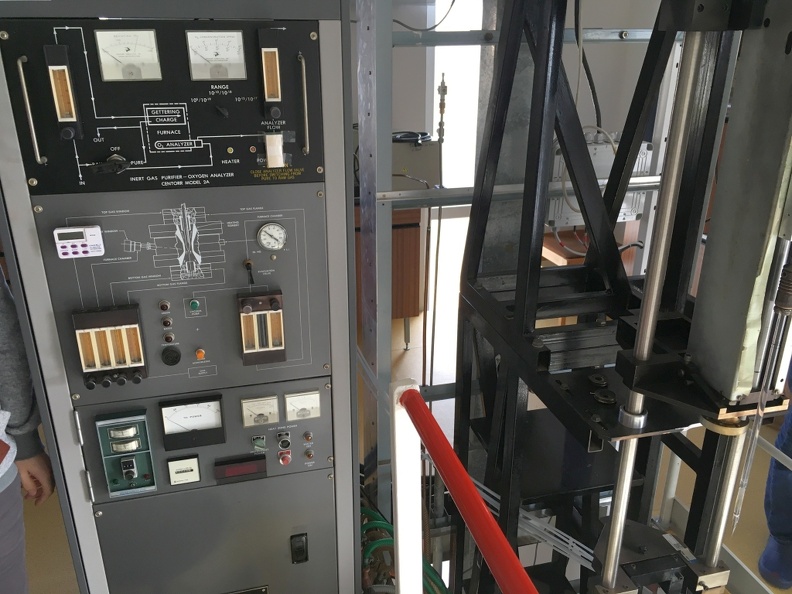2018-04-04-ufe-02.jpg